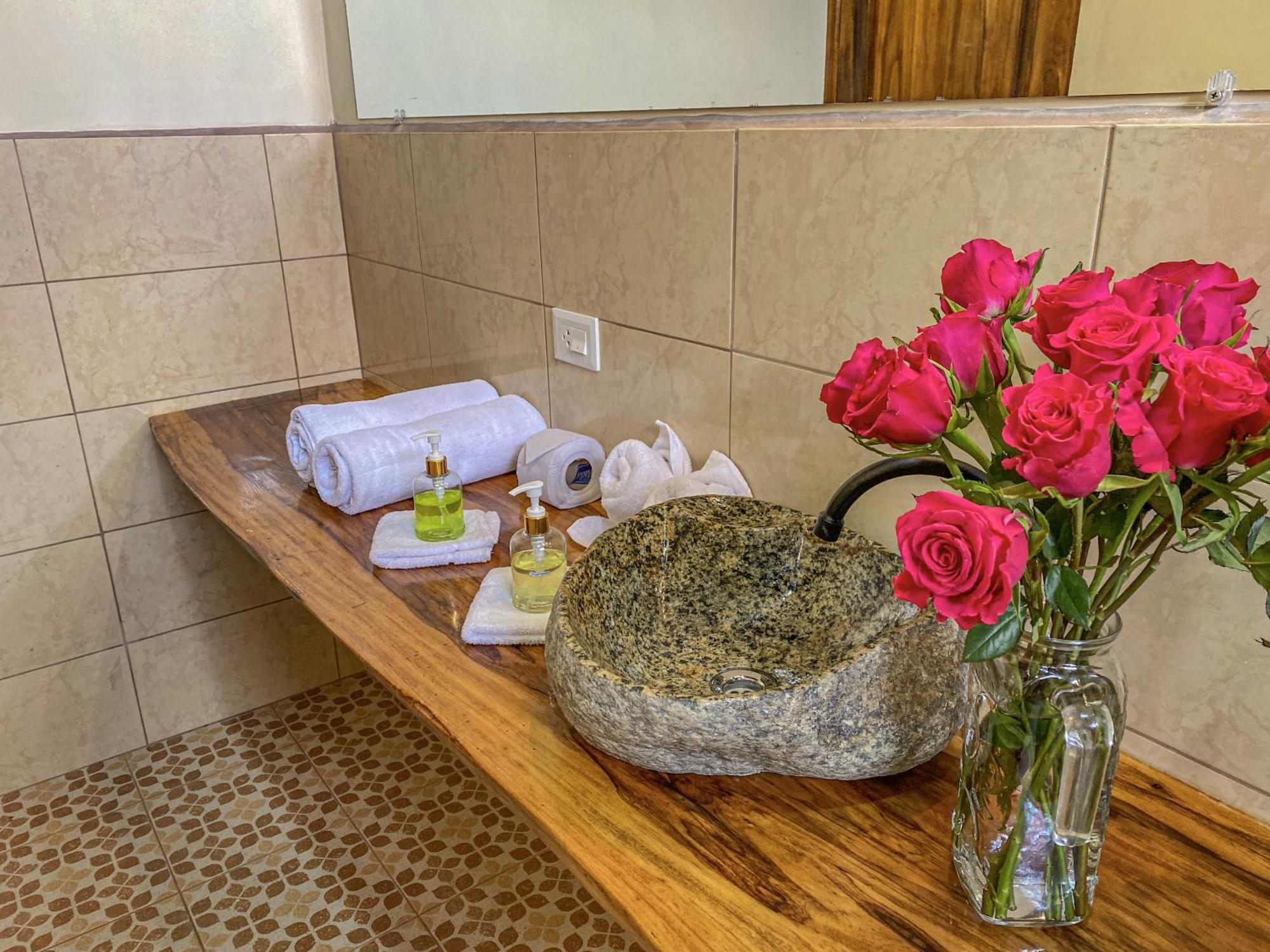 Lodge Armonia Y Jardin De Orquideas Mindo